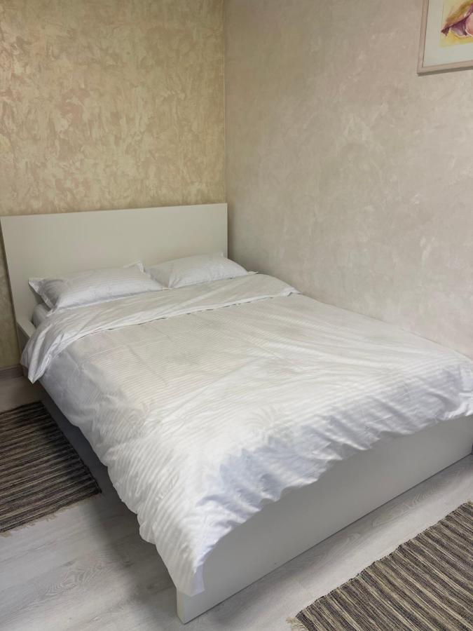 Guest House Targu Jiu Exterior photo